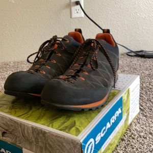 Scarps Crux approach shoes